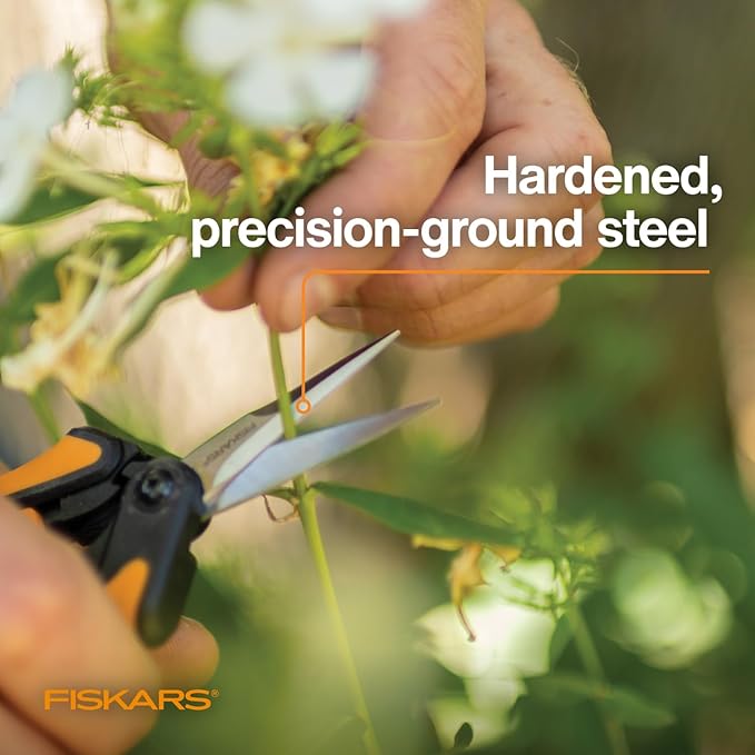 Fiskars 6" Pruning Scissors for Flower Stems, Herbs, Buds, and Small Plants, Garden Snips with Stainless Steel Blades, Gardening Trimmers with Comfortable Handle