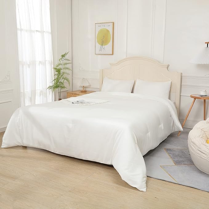 White Comforter King Size, Aesthetic Modern Bedding Set for Women/Men, Cute Soft & Lightweight Chic Microfiber Bed Sets, 3 pcs-1 Comforter & 2 Pillowcases (104x90 Inches)