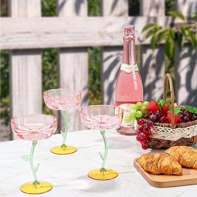 12 Pcs Pink Plastic Ribbed Coupe Glasses Detachable 7oz Flower Cocktail Glasses Modern Wavy Plastic Cocktail Coupes Disposable Martini Glasses Mimosa Glassware champagne goblets (12, PInk)