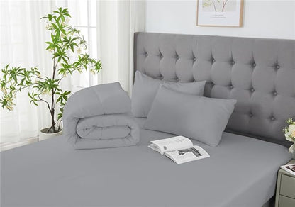 3 Piece Solid Color All Season Bedding Comforter Set Microfiber Soft Lightweight Bedding Set for Kids Teens Adults Room Decor with 1 Comforter and 2 Pillowcases Twin