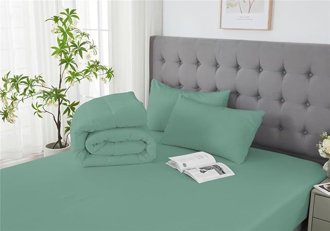 3 Piece Solid Color All Season Bedding Comforter Set Microfiber Soft Lightweight Bedding Set for Kids Teens Adults Room Decor with 1 Comforter and 2 Pillowcases Twin