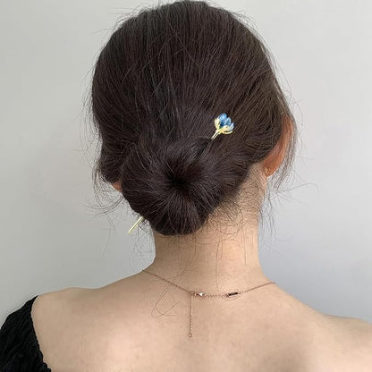 4PCS Lotus Hair Sticks for Buns, Vintage Retro Gold Metal Hair Sticks Pins Chinese Hanfu Asian Flower Hair Chopsticks Hairpins for Women Girls