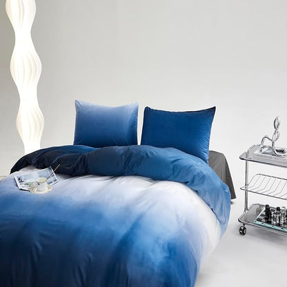 Wellboo Gradient Blue Velvet Comforter Full Fluffy Blue White Bedding Comforters Women Men Ocean Sea Blue Velvet Quilts Modern White and Sky Blue Gradient Flannel Bed Abstract Art Watercolor Comforter