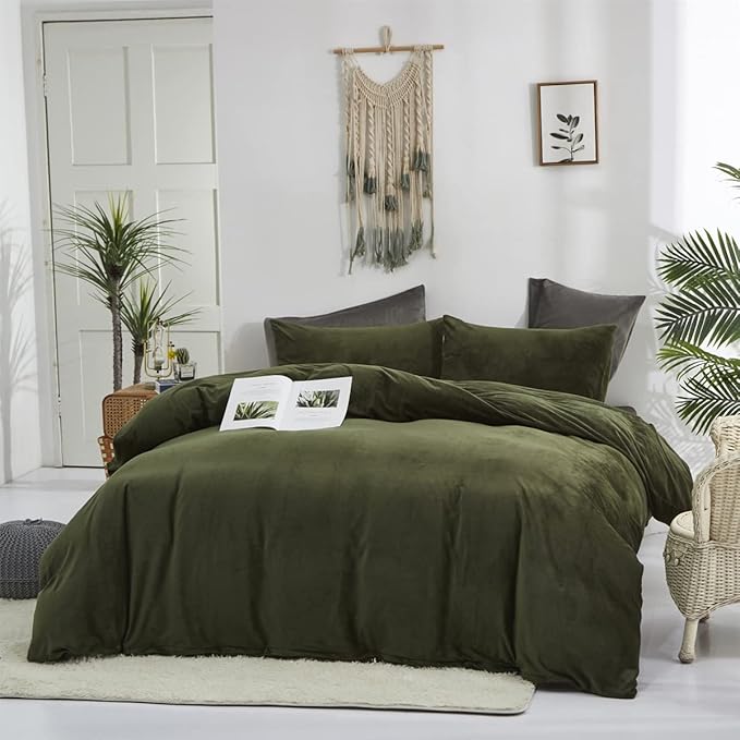Wellboo Olive Green Velvet Comforter Sets Twin Size Fluffy Army Green Bedding Comforters Soft Women Men Solid Dark Green Flannel Quilt Modern Blackish Green Sherpa Bed Puffy Military Green Blankets