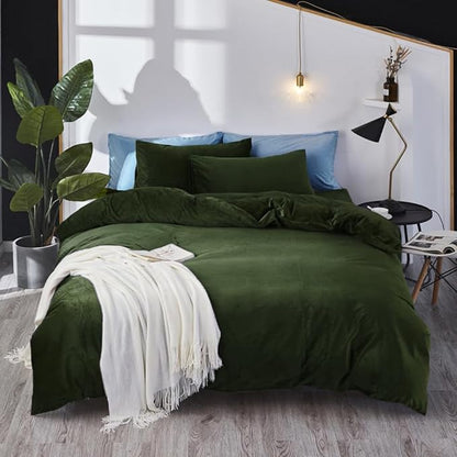 Wellboo Olive Green Velvet Comforter Sets Full Size Fluffy Army Green Bedding Comforters Soft Women Men Solid Dark Green Flannel Quilt Modern Blackish Green Sherpa Bed Puffy Military Green Blankets