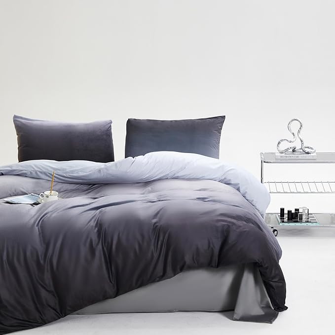 Wellboo Grey Gradient Comforter Sets Queen Silver Grey Velvet Bedding Comforters Modern Plain White and Dark Grey Flannel Quilts Farmhouse Abstract Art Gray Comforters Micromink Sherpa Fuzzy Plush Bed