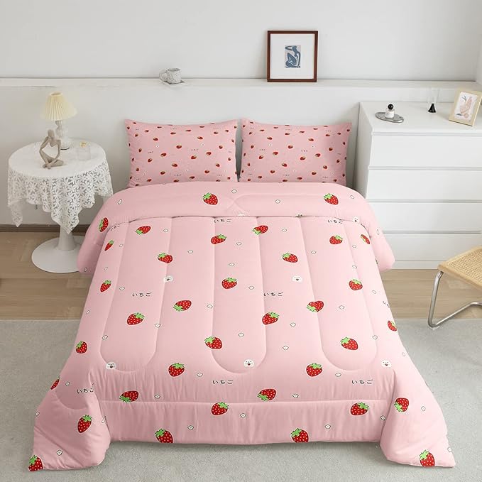 Kawaii Bedding, Pink Strawberry Decor Comforter Set Full, for Women Girls Kids Kawaii Room Decor, Cute Strawberry Duvet Set Reversible Cute Kawaii Strawberry Quilt Duvet Set with 2 Pillowcases