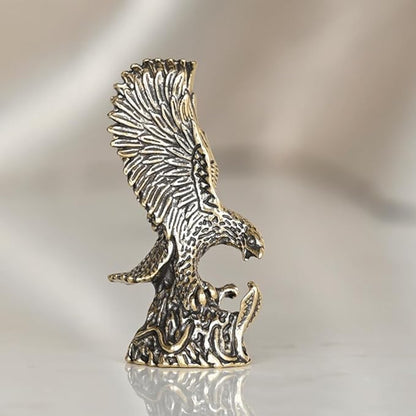 Vintage Solid Brass Eagle Figurine - Majestic Desk Decor for Collectors - Perfect Home or Office Accent(Eagle)