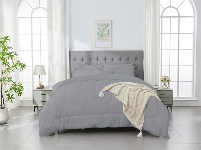 3 Piece Solid Color All Season Bedding Comforter Set Microfiber Soft Lightweight Bedding Set for Kids Teens Adults Room Decor with 1 Comforter and 2 Pillowcases Twin