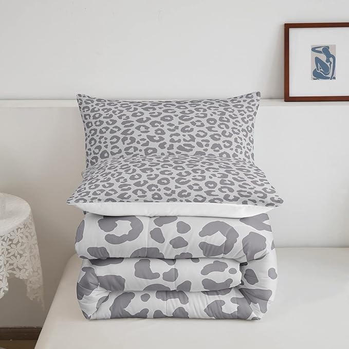 Feelyou Leopard Print Bedding Set Silver Gray Leopard Comforter Set for Boys Girls Kids Cheetah Printed Comforter Africa Wild Animal Skin Theme Duvet Set Room Decor King Size Quilt Set 3Pcs