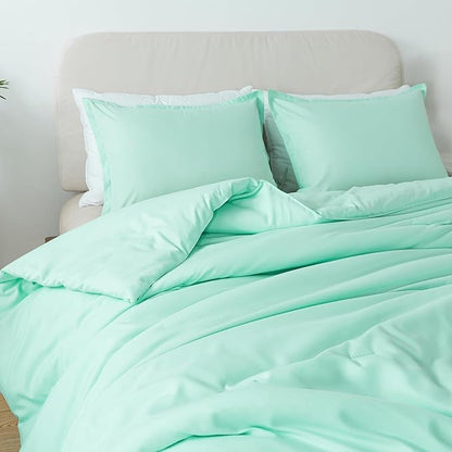 Queen Sage Green Comforter Set, Solid Lightweight Skin-Friendly Boho Bedding Set & Collections, Breathable Fluffy Microfiber 3 PCS (90"x90") Comforter Set for All Seasons with Pillowcases
