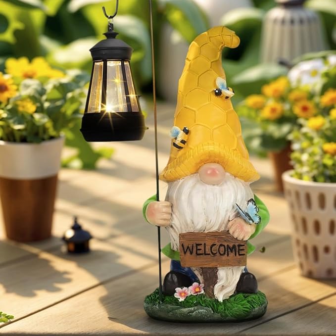 Gnome Garden Decor Statue Mom Dad Gifts Garden Accessories Garden Gnomes Outdoor Lights Solar Resin Gnomes Home Decorations for Patio,Yard,Lawn Ornament