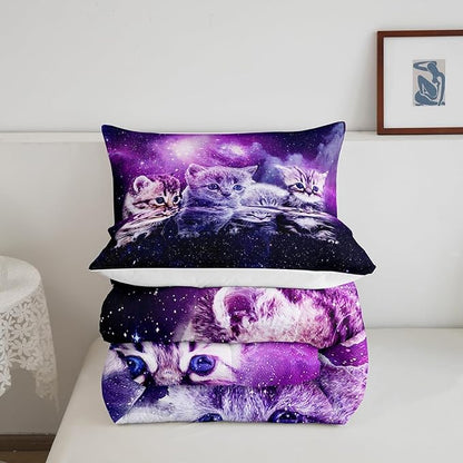 Cat Comforter Cute Pet Cats Pattern Bedding Set Outer Space Kawaii Kitten Comforter Set for Children Kids Boys Girls Cartoon 3D Animal Theme Galaxy Duvet Set Purple Room Decor Quilt Set Queen Size