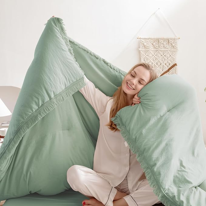 Andency Twin Comforter Set Sage Green, 2 Pieces Kids Comforter Sets for Boys Girls Teens, Boho Tassel Lightweight Winter Fluffy Bed Set (66x90In Comforter & 1 Pillowcase)