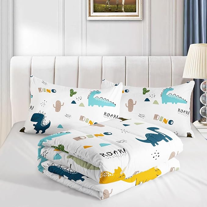 Datura home Dinosaur Comforter Set White Kawaii Dinosaur Printed Quilt Bedding Set with 1 Comforter and 2 Pillowcases for Boys and Girls Bedroom All Season(White Dinosaur Twin)