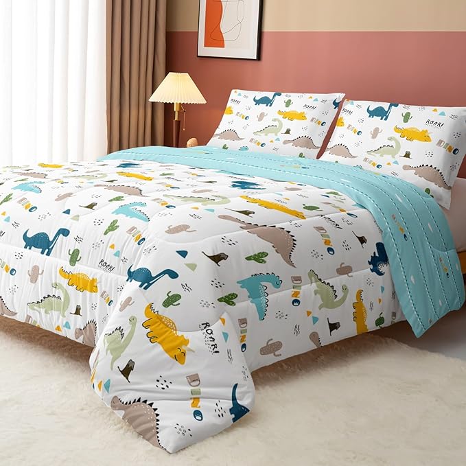 Datura home Dinosaur Comforter Set White Kawaii Dinosaur Printed Quilt Bedding Set with 1 Comforter and 2 Pillowcases for Boys and Girls Bedroom All Season(White Dinosaur Full)