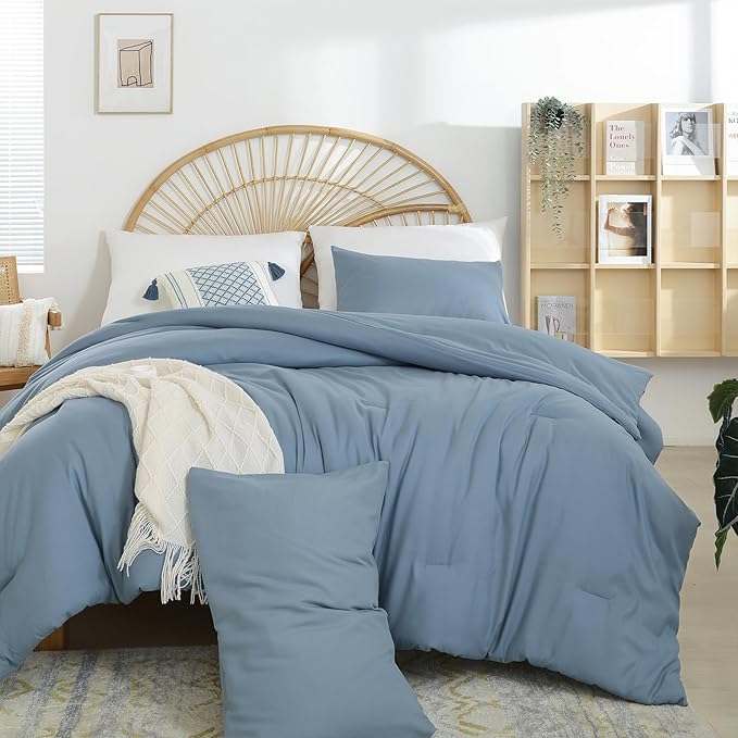 Dusty Blue Comforter Set King Size - 3 Pieces Lightweight Solid Grayish Blue Bedding Comforter Set - All Season Fluffy Microfiber Bed Set (1 Comforter, 2 Pillowcases)