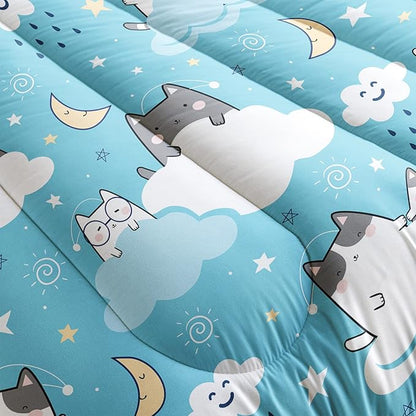 Cat Comforter Twin Size,Blue Cloud Cats Comforter Set for Kids Teens Girls Boys,3Pcs Bedding Set Printed Comforter with 2 Pillowcases,Down Alternative,Soft and Lightweight，Twin Size