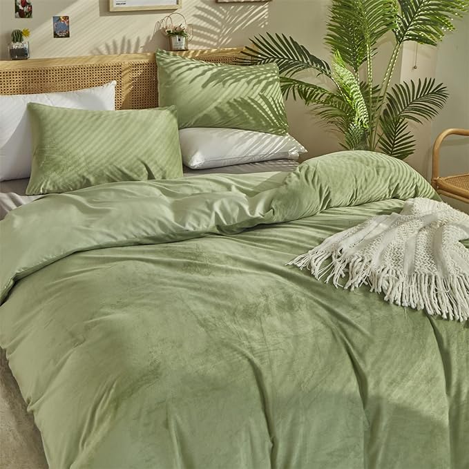 Sage Velvet Comforter Sets Solid Sage Green Flannel Bedding Set 3 Pieces Comforter Set Twin Size Sage Green Velvet Blanket Warm Winter Bedding Set(Sage Velvet, Twin(68'' 90''))