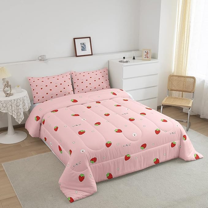 Kawaii Bedding, Pink Strawberry Decor Comforter Set Full, for Women Girls Kids Kawaii Room Decor, Cute Strawberry Duvet Set Reversible Cute Kawaii Strawberry Quilt Duvet Set with 2 Pillowcases