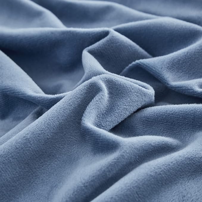 Wellboo Blue Velvet Comforter Sets Twin Boys Men Lake Blue Fluffy Bedding Comforters Women Girls Solid Blue Flannel Cozy Quilts Modern Plain Haze Blue Aesthetic Blanket Luxury Ultra Soft Shaggy Bed