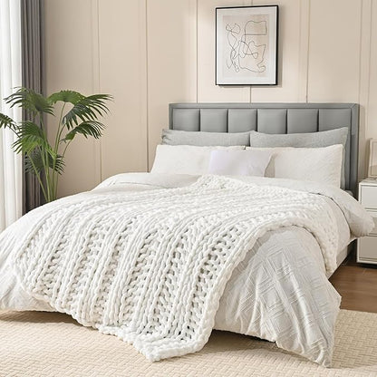 Esterra Chunky Knit Blanket Throw, 100% Handmade Chenille Throw Blanket 40"x50", Soft Thick Yarn Cable Knit Crochet Throw Blanket Rope Knot Throw for Couch Bed Sofa, Bright White