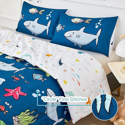 WINLIFE Shark Twin Comforter Set for Boys Blue Ocean Theme Printed Bedding Set, Super Soft and Easy Wash Reversible Kids Bed Set 1 Comforter 2 Pillowcases (3-Pieces, Twin)