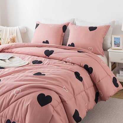 Love Pattern Girls Pink Comforter Set King Size, Cameo Brown Cute Love Heart Sexy Comforter Bedding Set for All Seasons, Soft Microfiber 3 Pieces Comforter Set with Pillowcases