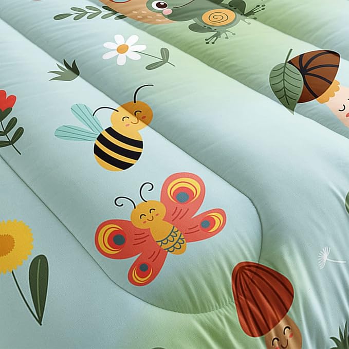 Datura home Cartoon Mushroom House Kids Comforter Bedding Set for Boys Girls, Green Grassland and Cute Frog Bee Print Comforter with 2 Pillowcases(Mushroom House Full)