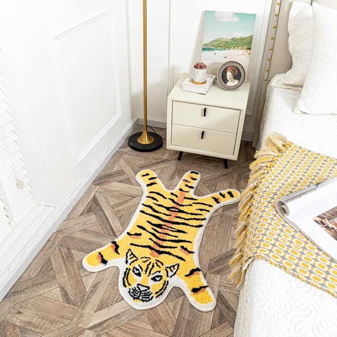Tiger Shaped Bath Mat for Bathroom Cute Animals Yellow Tiger Cartoon Bath Rug Non-Slip Absorbent Bathtub Rug for Bathroom Tub Door Mat Soft Bathmat Home Decor