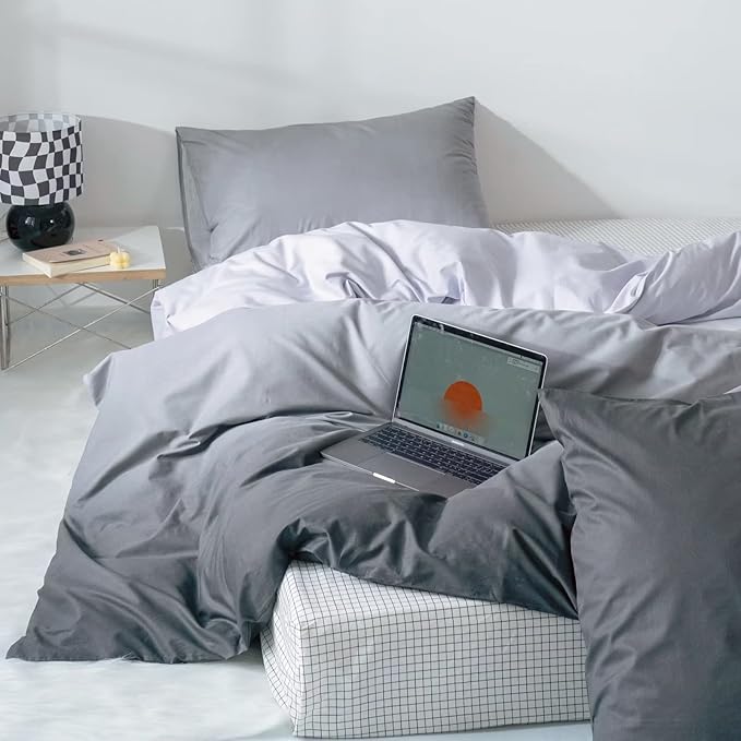 Gradient Gray Comforter Set Ombre White Gray Bedding Set Queen Women Aesthetic Comforter 3 PCs Gray Color Bed Comforter Set Queen Gradient White and Gray Comforter Set Queen