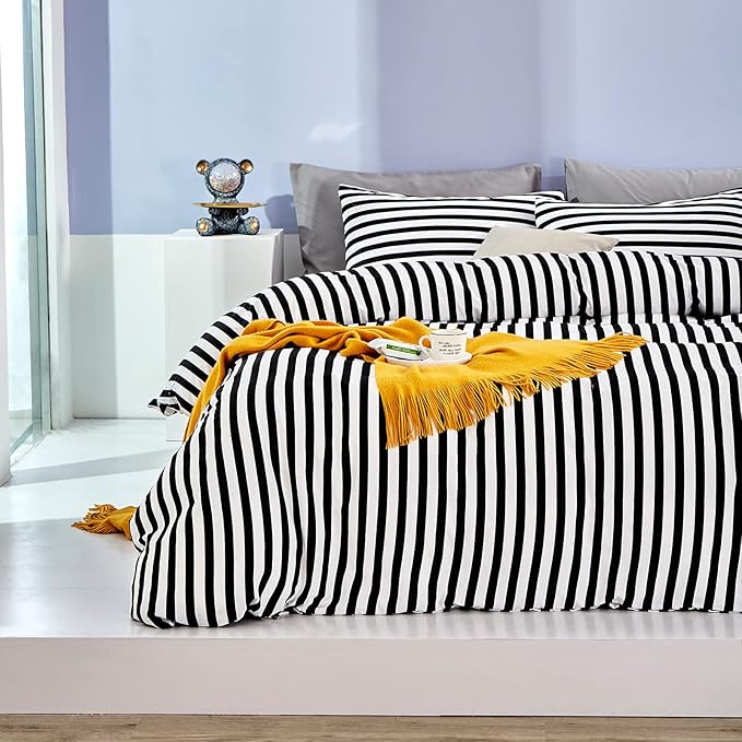 White and Black Striped Comforter Set Full/Queen Soft Durable Striated Bedding Set Ticking Quilts for Girls Boys Hotel Quality