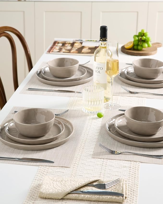 Famiware Mars Plates and Bowls Set, 18 Pieces Dinnerware Sets, Dishes Set for 6, Cinnamon Brown