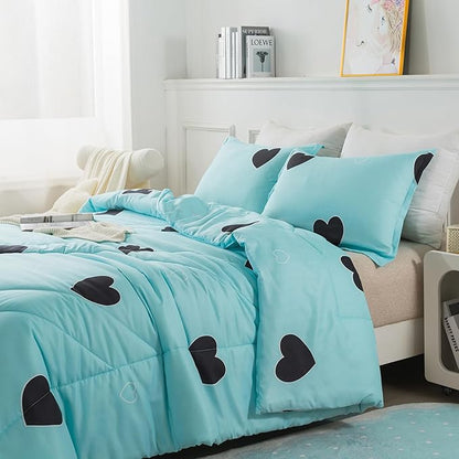 Love Pattern Girls Comforter Set Full Size, Sky Blue Cute Love Heart Print Comforter Bedding Set for All Seasons, Geometric Soft Microfiber 3 Pieces Comforter Set with Pillowcases