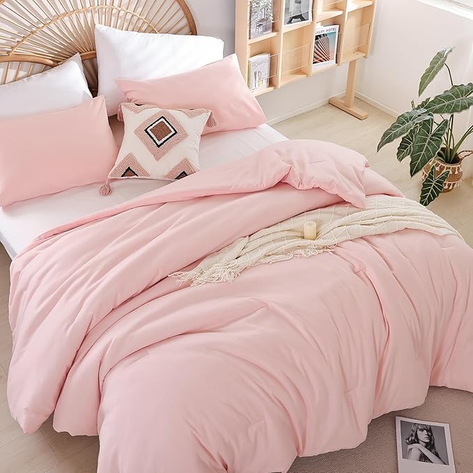 Queen Size Comforter Set Pink Comforter Modern Bedding Comforter Set for All Season Soft Lightweight Microfiber Girls Women Comforter Set (1 Blush Comforter, 2 Pillowcases)