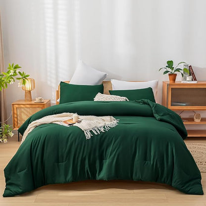 King Comforter Set Emerald Soft Microfiber Comforters Set for Women and Men Lightweight Down Alternative Comforter for All Season (1 Comforter, 2 Pillowcases)