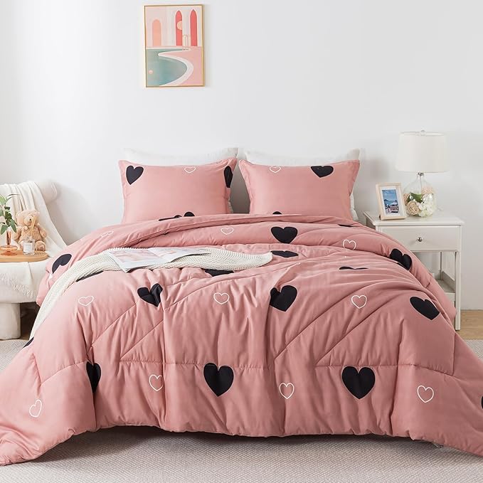 Love Pattern Cameo Brown Comforter Set Full Size, Pink Love Heart Sexy Comforter Bedding Set for All Seasons, Geometric Microfiber 3 Pieces Comforter Set with Pillowshams