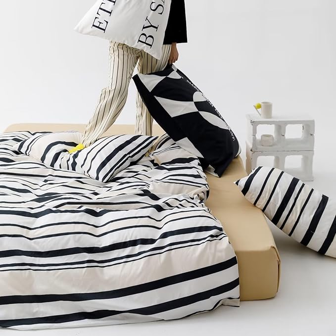 Striped Comforter Queen Black White Comforter 3 Pieces Soft Stripes Comforter Set 1 Striped Queen Comforter (90x90 inches) with 2 Pillowcases (20x26 inches)