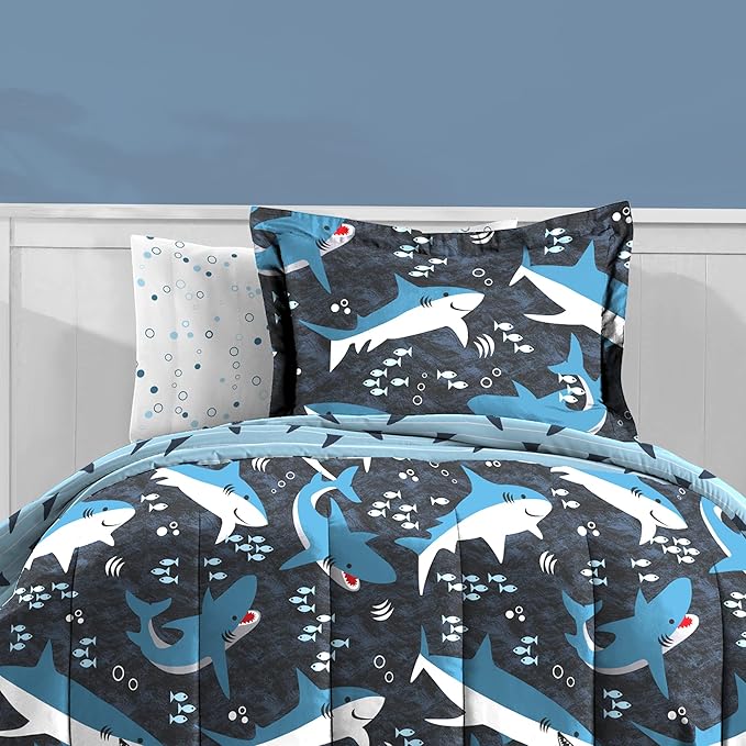 dream FACTORY Kids 7-Piece Complete Set Easy-Wash Super Soft Microfiber Comforter Bedding, Full, Blue Sharks