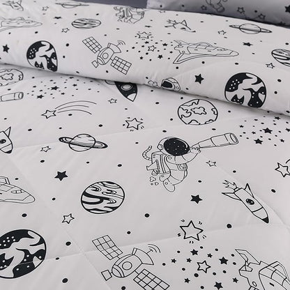 MAG 3Pcs Out Space Bedding Comforter Set, White Galaxy Comforter Set,for Toddlers Kids,Boys Teens and Girls,Super Soft Microfiber (1 Comforter + 2 Pillowcases) (Space, Full)