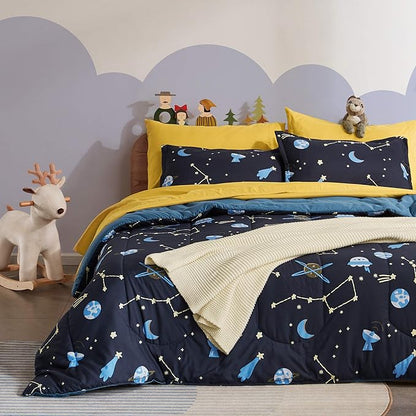 SLEEP ZONE Kids Bedding Comforter Set Full/Queen Size - Super Soft & Cute Printed 3-Piece Comforter Set All Seasons for Boys, Girls, Fade Resistant, Machine Washable, Blue Galaxy