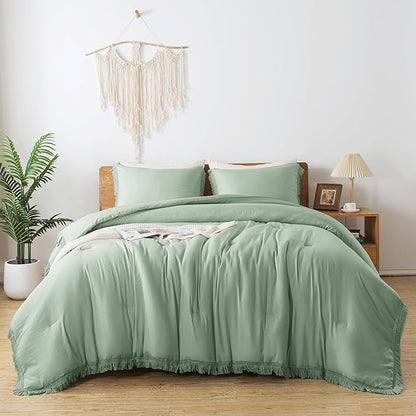 Andency California King Comforter Set Sage Green - 3 Pieces Cal King Boho Lightweight Bedding Comforter Sets, Oversized All Season Tassel Soft Fluffy Bed Set (104x96In Comforter & 2 Pillowcases)