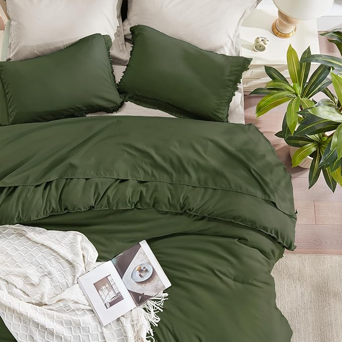 Andency Olive Green Comforter Set Queen, 3 Pieces Boho Tassel Lightweight Bedding Comforter Sets, All Season Soft Fluffy Fringe Bed Set (90x90In Comforter & 2 Pillowcases)