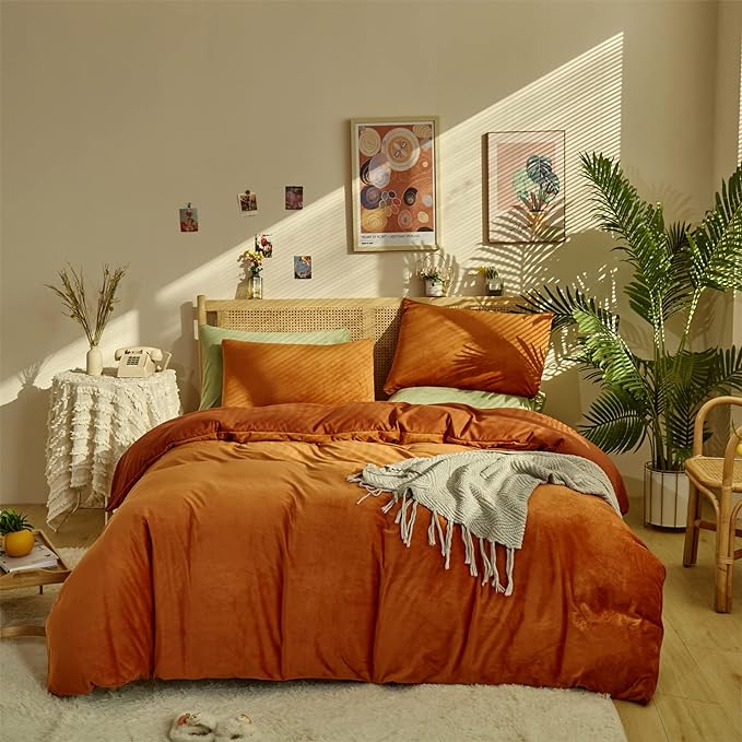 Wellboo Burnt Orange Fluffy Comforter Sets King Women Men Rust Caramel Velvet Bedding Comforters Solid Terracotta Flannel Modern Aesthetic Quilts Warm Winter Plain Reddish Plush Blankets Soft Durable