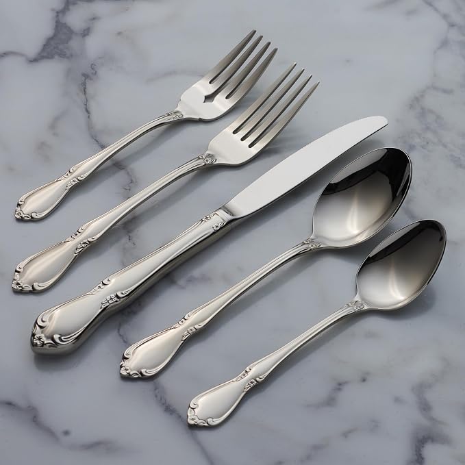 Oneida Silverware Set, Chateau Fine Flatware Dinner Forks Set, Service For 4, 18/10 Stainless Steel Forks, Rust Resistant, Dishwasher Safe, Long Fork, Home & Kitchen Eating Utensils (Silver, 4 Piece)