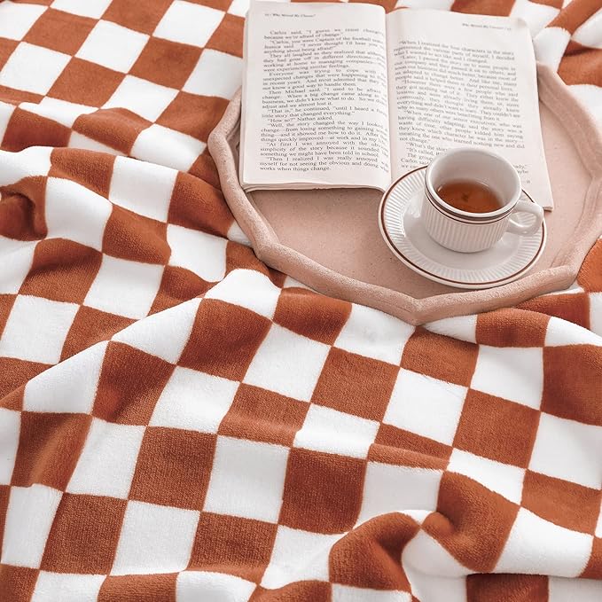LOMAO Throw Blankets Flannel Blanket with Checkerboard Grid Pattern Soft Throw Blanket for Couch, Bed, Sofa Luxurious Warm and Cozy for All Seasons (Maple Brown, 90"x110")