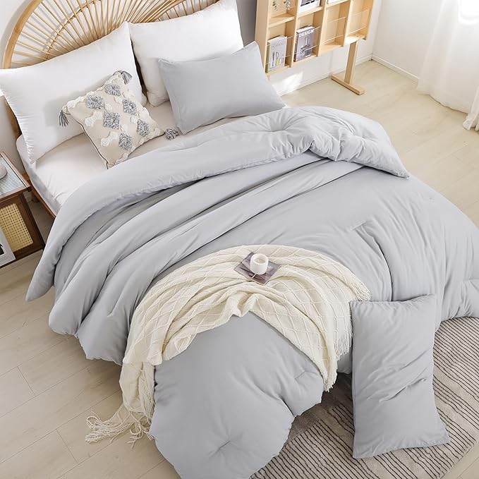 Full Size Comforter Modern Light Grey 3PCS Microfiber Bed Comforter Sets for All Season Comforter for Men, Women and Girls Soft Lightweight Bedding Set