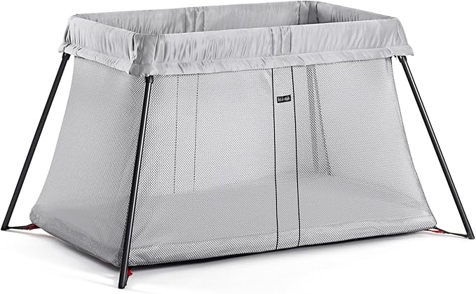 BabyBjörn Travel Crib Light, Silver with Fitted Sheet for Travel Crib Light - Organic White