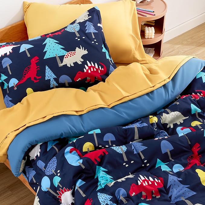 SLEEP ZONE Kids Bedding Full/Queen Comforter Set - Cute Printed for Boys, Girls, Teens, Super Soft, Fade Resistant (Dinosaur Land, Full/Queen)