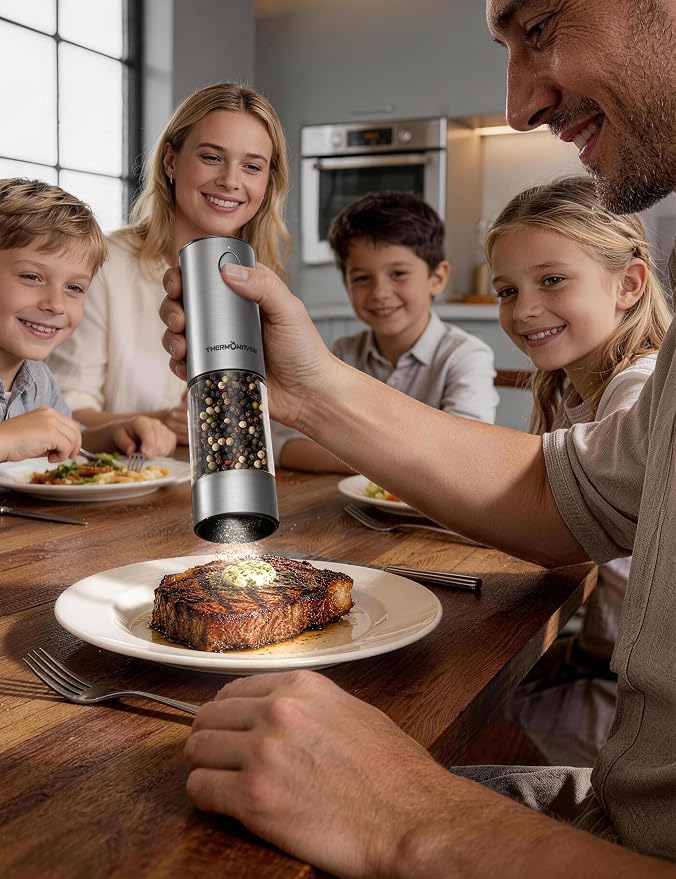 ThermoMaven Electric Salt and Pepper Grinder Set, 110ml Larger Rechargeable Automatic Salt and Pepper Mill Grinder with 6 Adjustable Coarseness, Electric Salt and Pepper Shakers, LED, Navy Blue